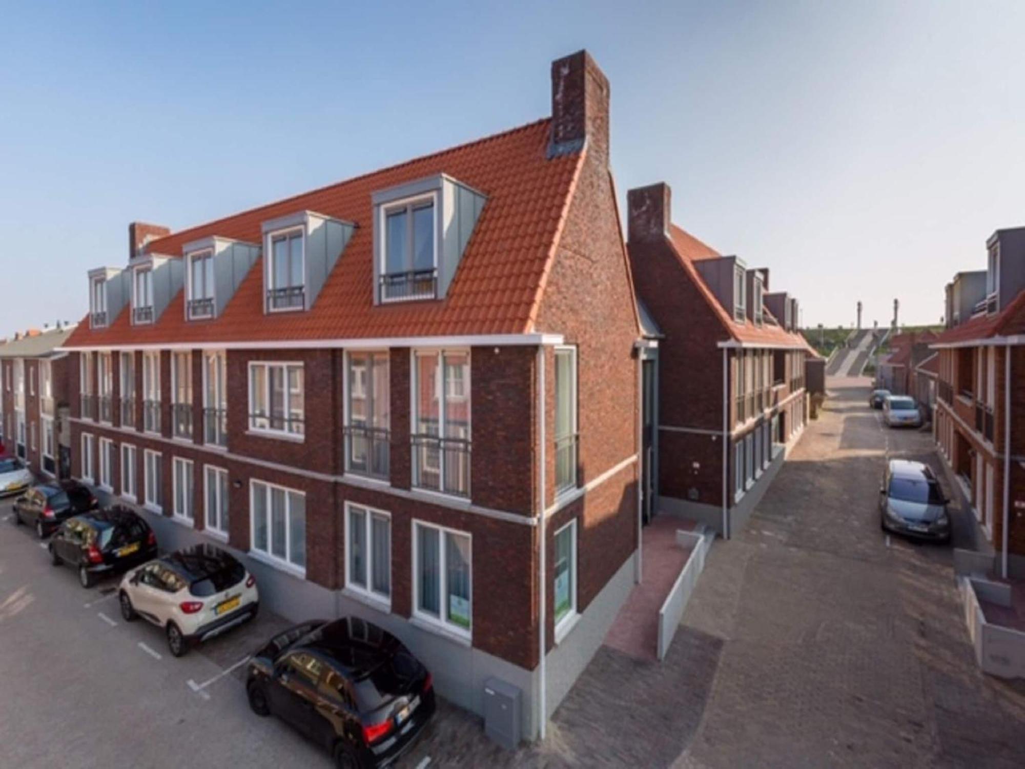 Luxurious Studio For 2 People A 1 Minute Walk From The Beach Of Zoutelande Exterior photo